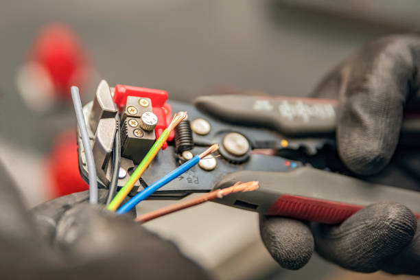 Best Industrial Electrical Services  in Eagan, MN